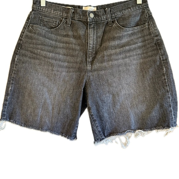 5/$25 Universal Thread Black Denim Shorts - Picture 1 of 1